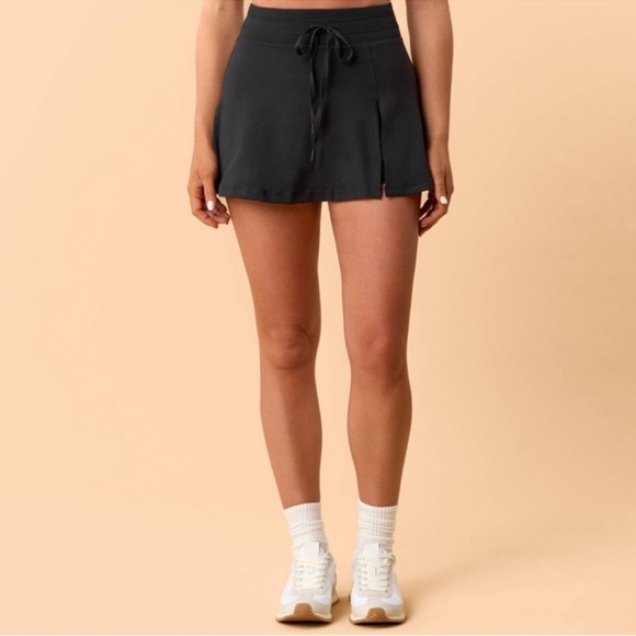 Blogilates Women’s Trailblaze Split Skort - Black Size Extra Large NWT - Picture 2 of 9